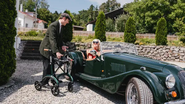 Rollator einfach zusammenklappen