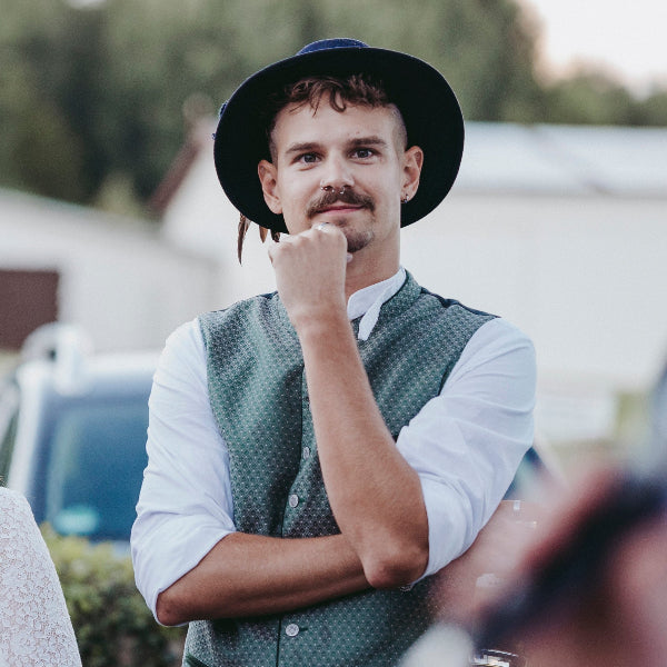 Saljol Produktmanagement Leiter Petr am Sommerfest