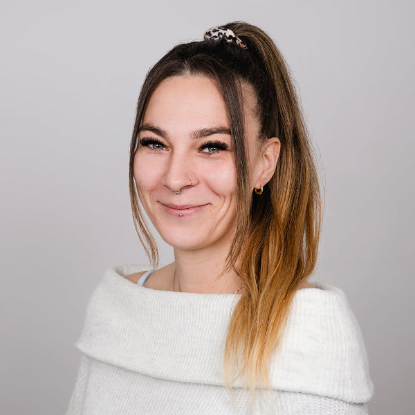 Saljol Finance und HR Mitarbeiterin Janina Henneberg Portrait