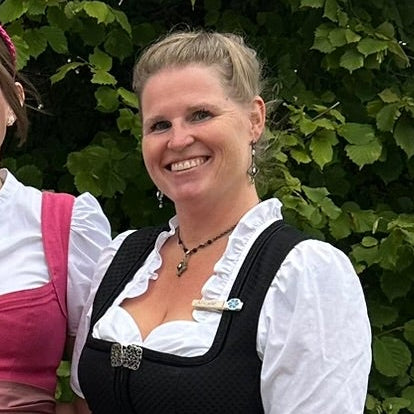 Saljol Vertriebsmitarbeiterin und Kundenserviceleitung Nicole