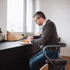 Page Living room rollator anthracite - handbrake - encouragement - work in a seat on the kitchen worktop