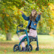 Rollz Motion Performance Grün - Rollstuhl Rollator - Rollator im Frühling